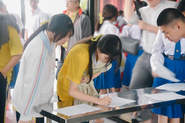 โรงเรียนปรีชานุศาสน์